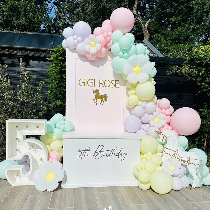 Unicorn table